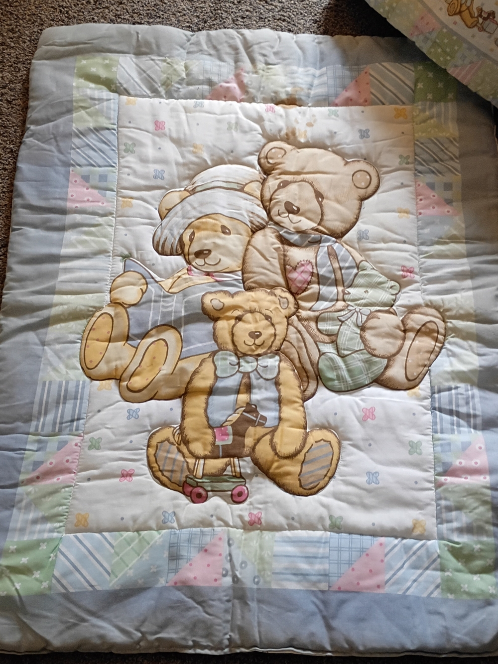 Vintage Teddy Bear Baby Crib Quilt Blanket